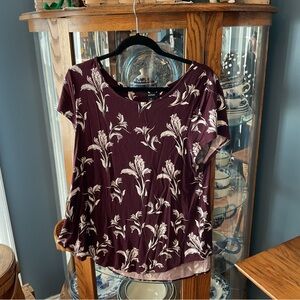 Alfani Burgundy Short Sleeve Tee with Ivory Floral Print XL